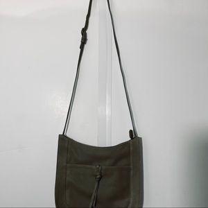 Luck Brand lady’s Purse in excellent condition no stains like new